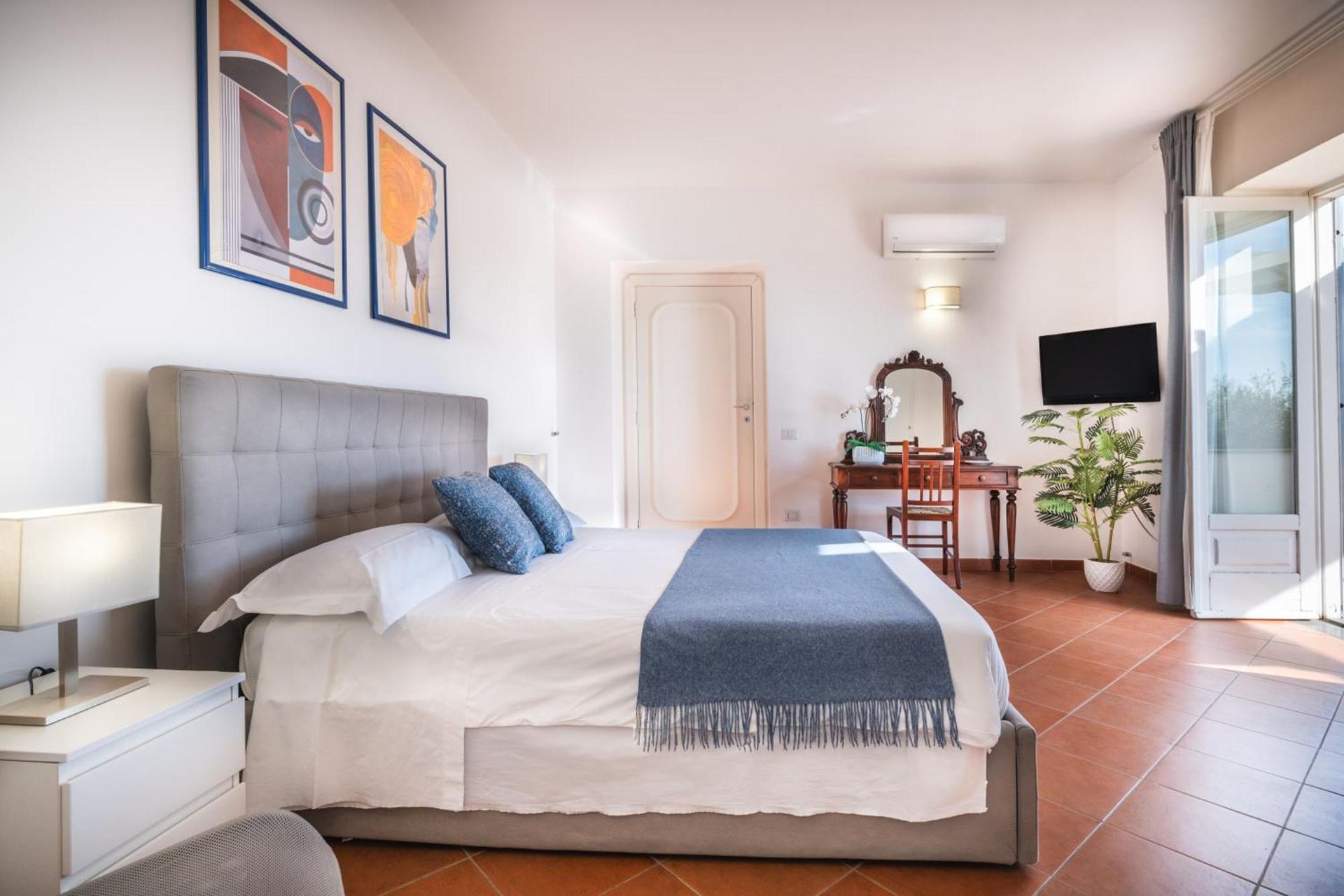 Villa I Due Golfi, camera grigia