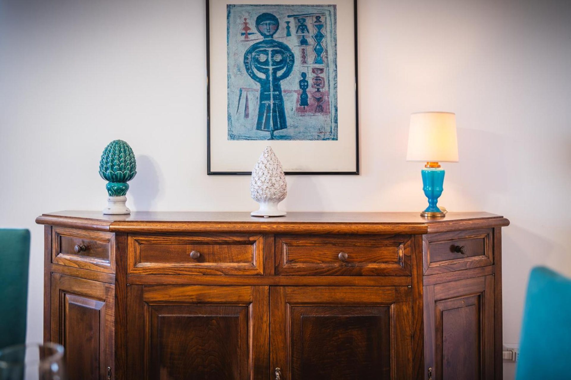Villa I Due Golfi, la credenza