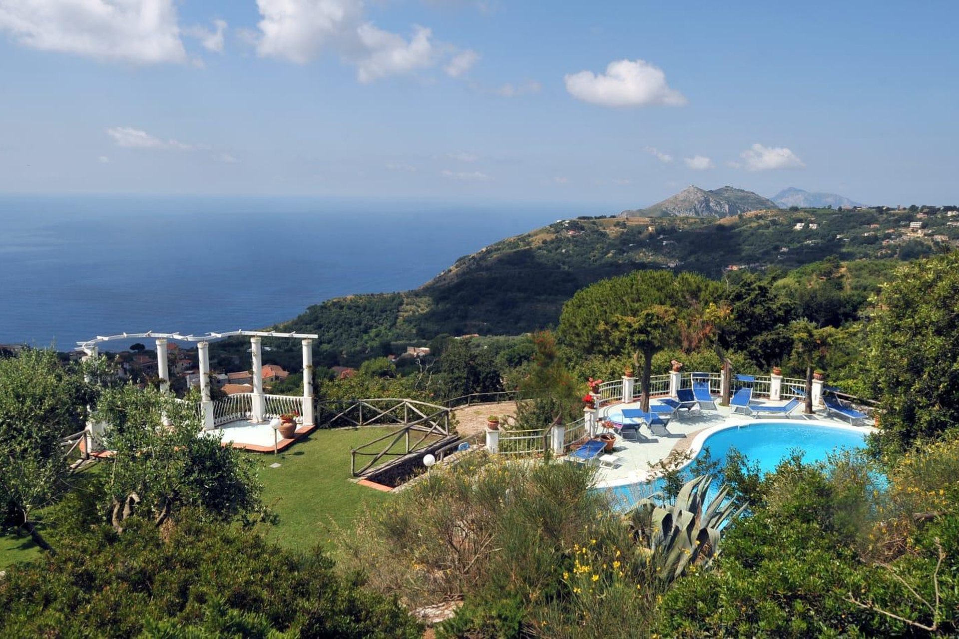 Villa I Due Golfi · 8 foto e 7 video della villa