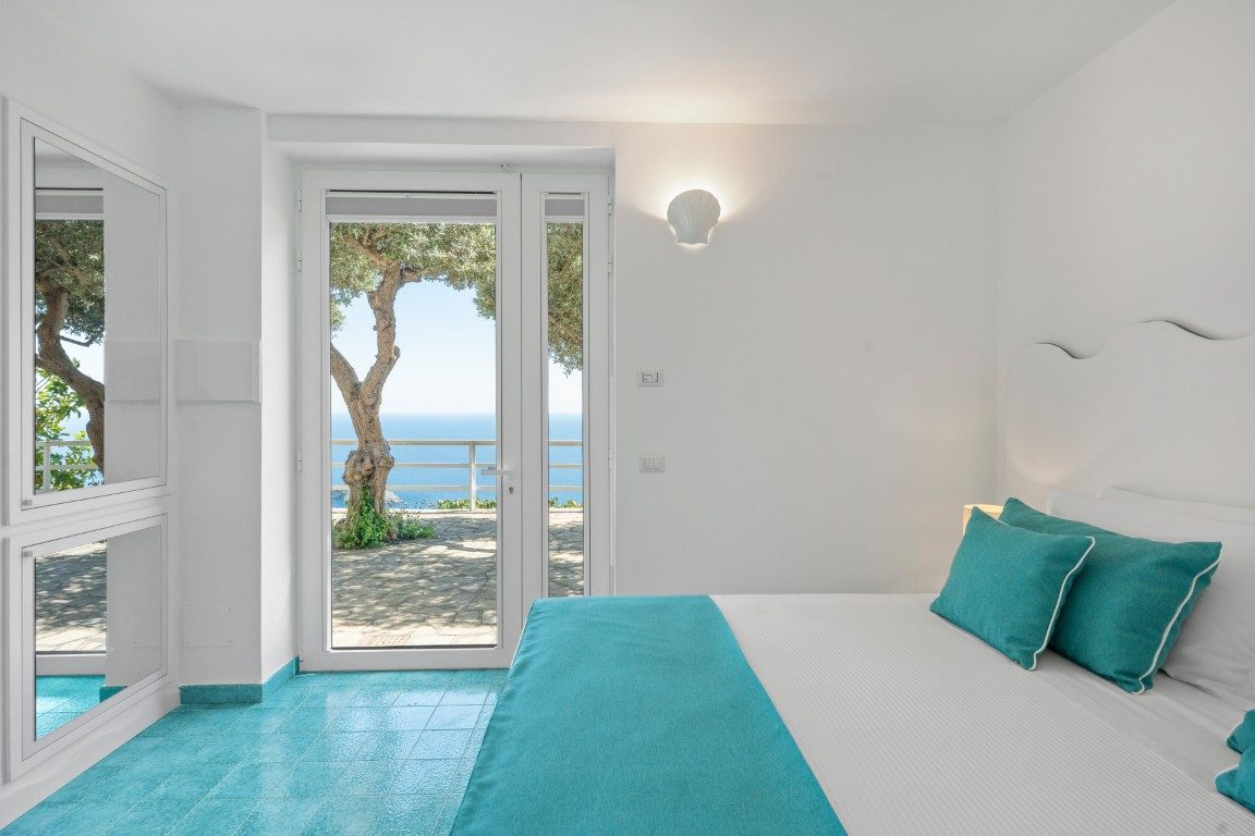 Villa Lantana, camera con porta finestra