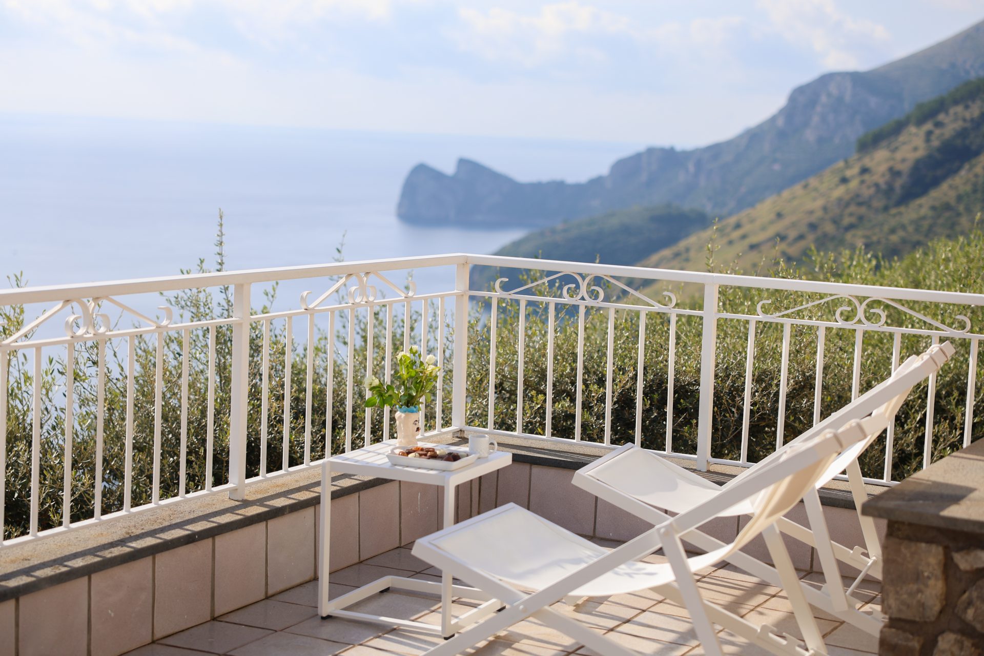 Villa Lantana, angolo relax in terrazza