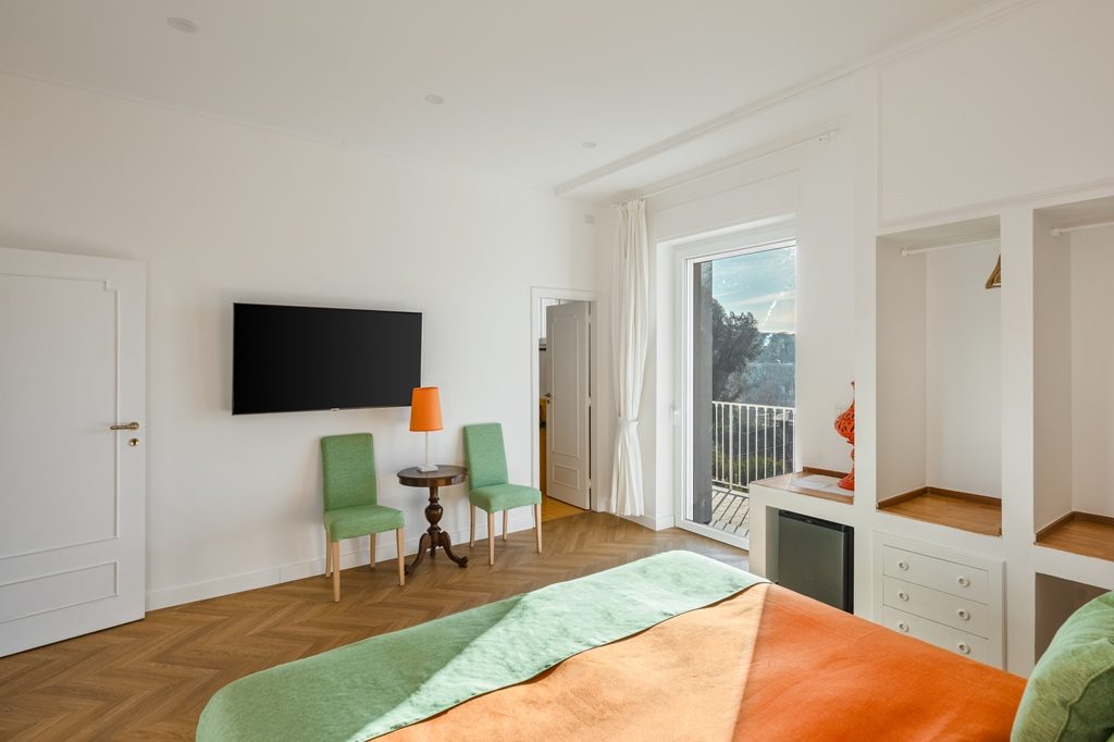 Villa Titina, camera con balcone , vista